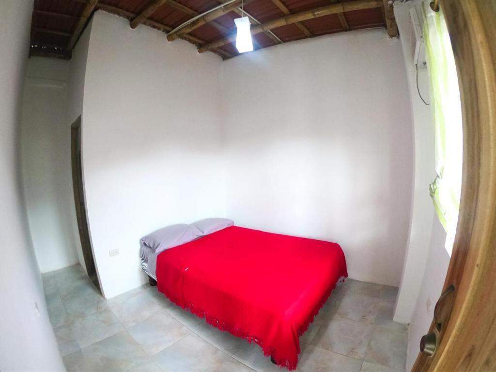 Iguana Beach House Ostello Montañita Esterno foto